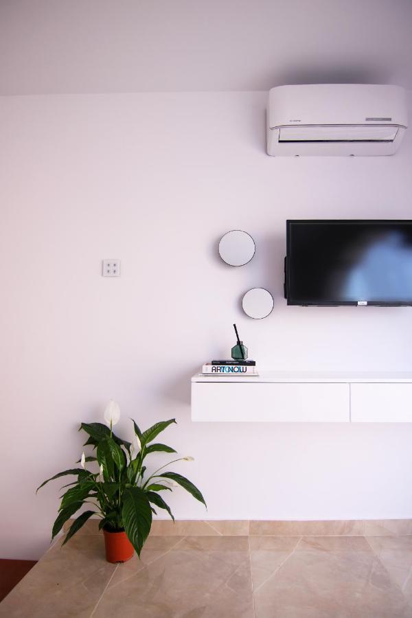 Phaedrus Living: Luxury Maisonette Lighthouse 60 Paphos Ngoại thất bức ảnh